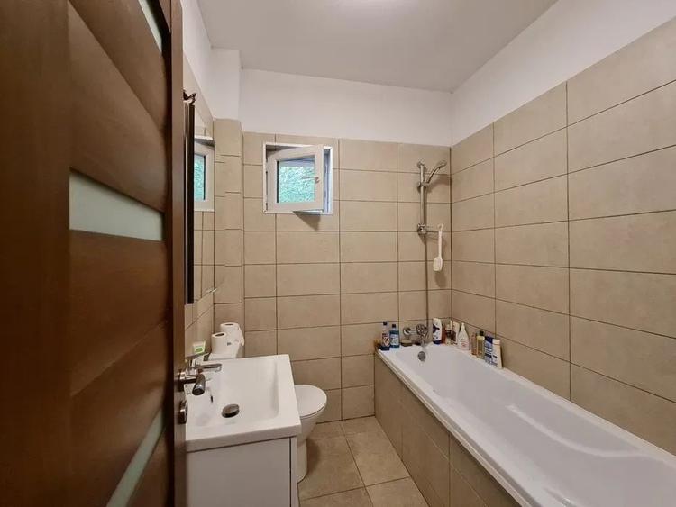 Apartament cu 2 camere decomandat în Deve