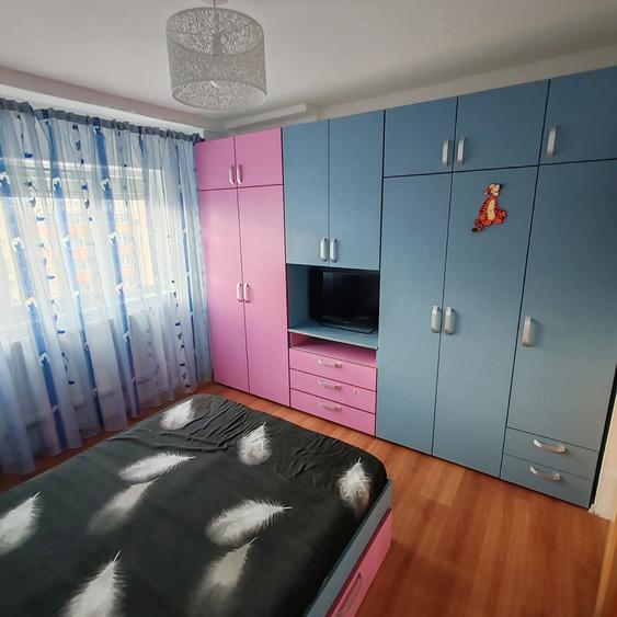 Apartament cu 2 camere decomandat în Rahova