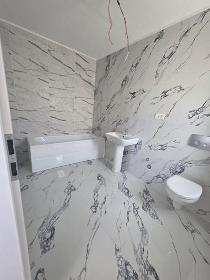 Casă cu 3 camere cu Teren 300 Mp în Central