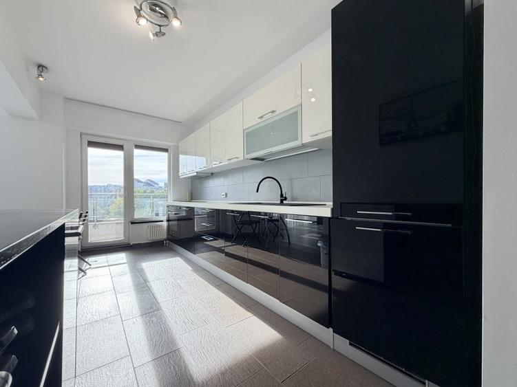 Apartament cu 2 camere semidecomandat, mobilat în Plopilor