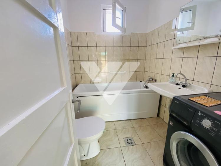 Casă individuală cu 3 camere cu Canalizare în Turnișor