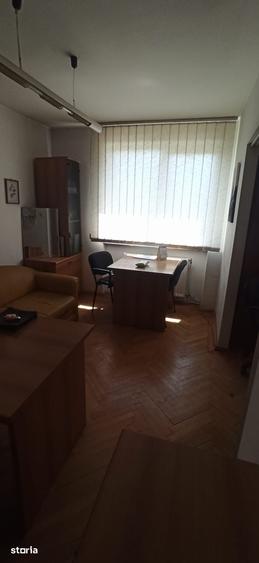 apartament 3 camere , etaj 1, langa tribunal - 8