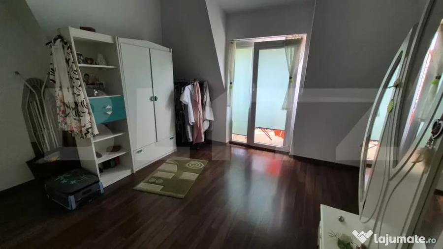 Casă cu 6 camere cu Teren 525 Mp în Cloșca