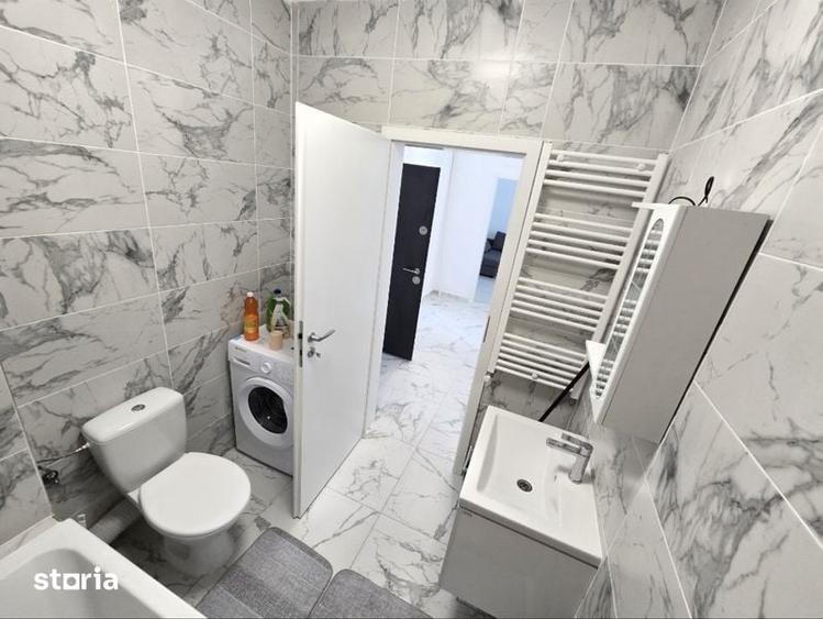Apartament cu 2 camere decomandat în Apărătorii Patriei