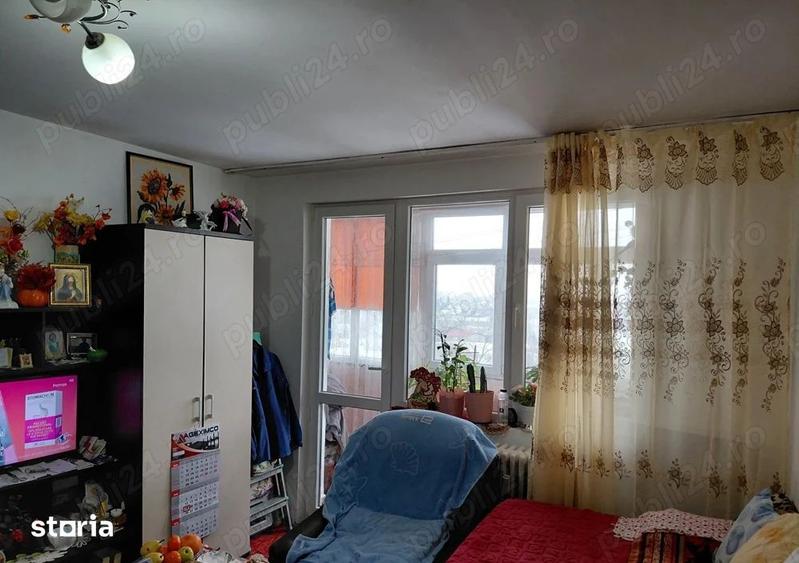 Apartament cu 2 camere semidecomandat în Giurgiului