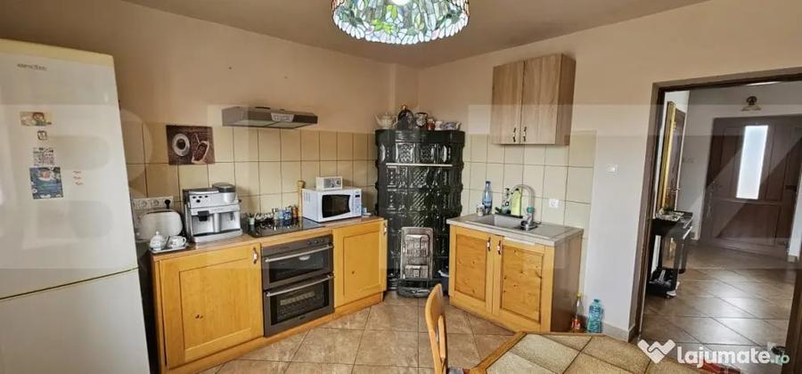 Casă cu 4 camere cu Teren 569 Mp în Central