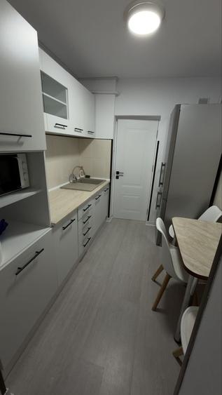 Apartament cu 2 camere decomandat în Nicolina