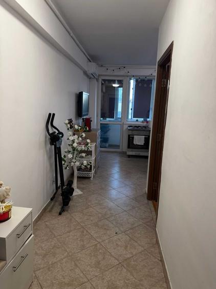 Garsonieră decomandată în Alexandriei