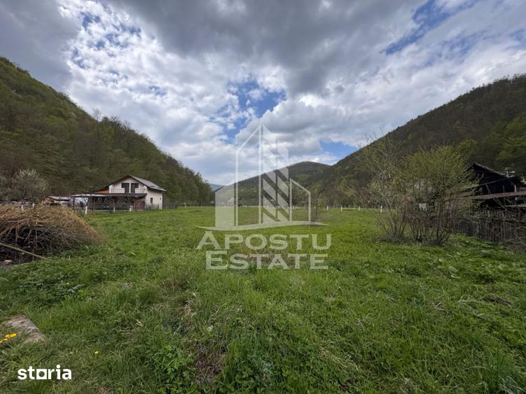 Teren de 1000 mp, în Central