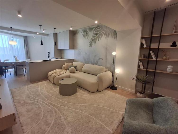 Apartament cu 2 camere semidecomandat în Exterior Sud