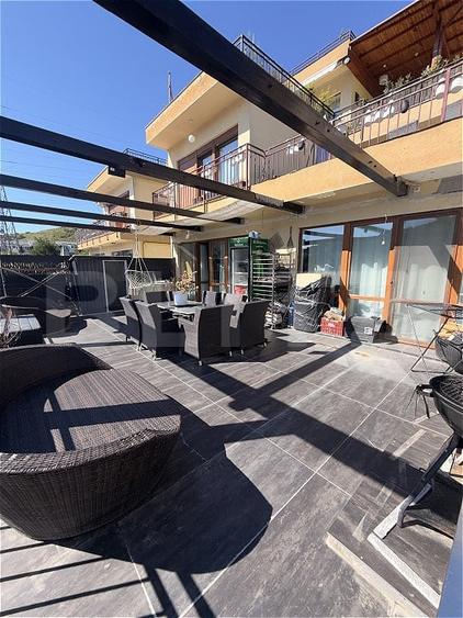Apartament cu 3 camere semidecomandat, mobilat în Florești