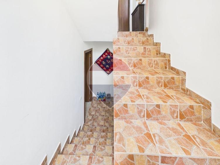 Casă individuală cu 4 camere cu Teren 619 Mp în Central