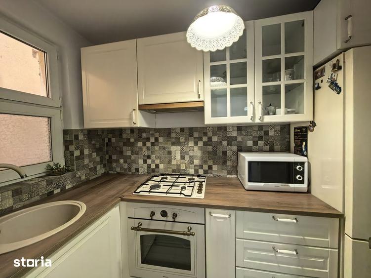 Apartament cu 2 camere semidecomandat, mobilat în Cișmigiu