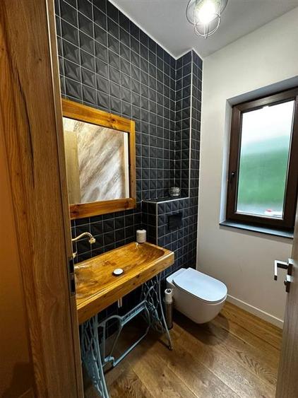 Apartament cu 4 camere decomandat, mobilat în Gruia