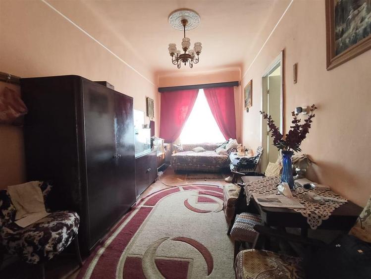 Casă cu 2 camere cu Teren 121 Mp în Central