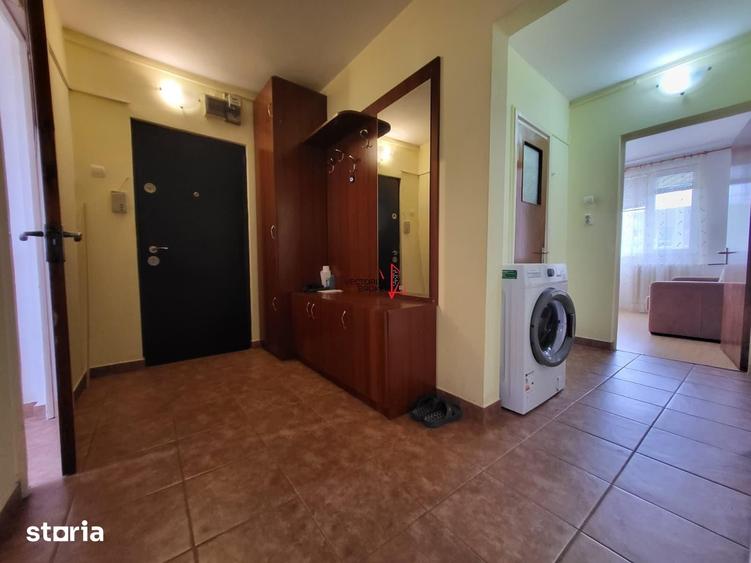 Apartament cu 3 camere decomandat, mobilat în Ozana