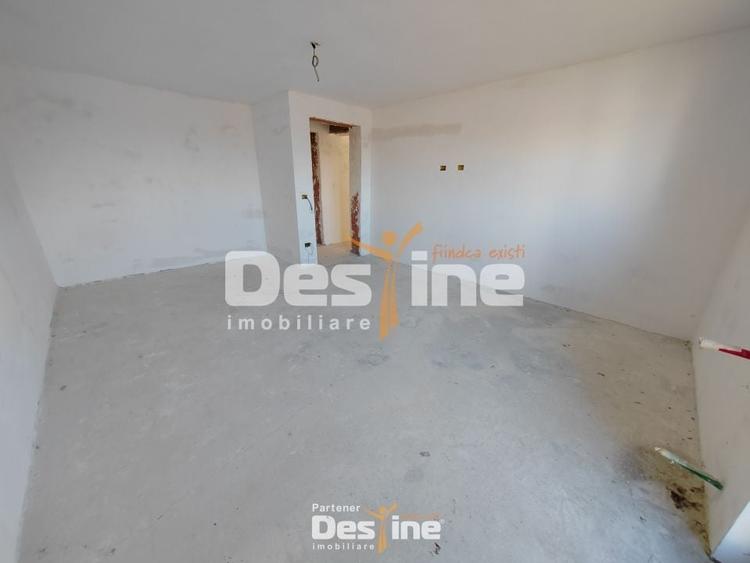 Casă individuală cu 4 camere cu Canalizare în Bârnova