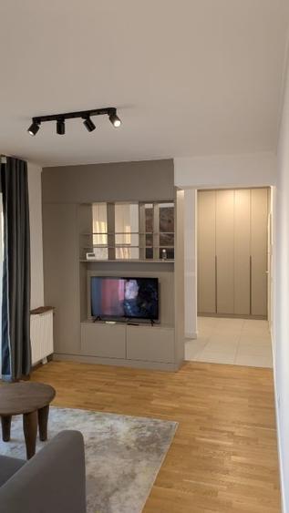 Apartament cu 2 camere semidecomandat, mobilat în Bucureștii Noi