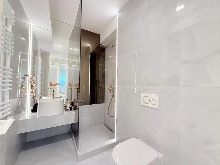 Apartament cu 3 camere decomandat, mobilat în Pipera