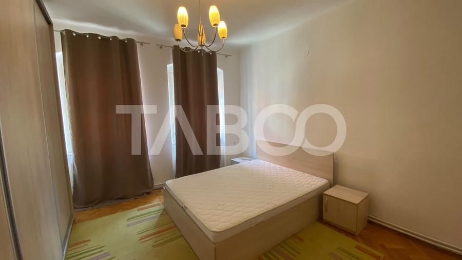 Apartament cu 2 camere semidecomandat, mobilat în Orașul de Jos