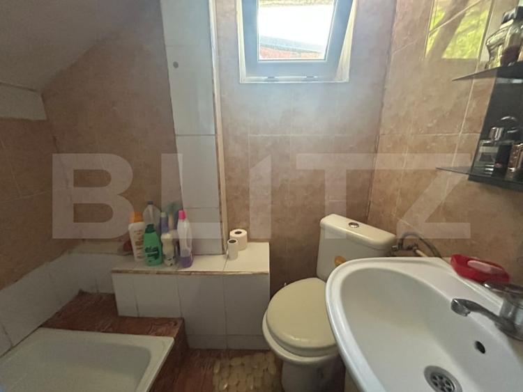 Casă individuală cu 5 camere cu Canalizare în Sud-Vest
