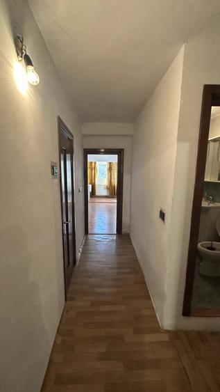 Apartament cu 3 camere nedecomandat în Central