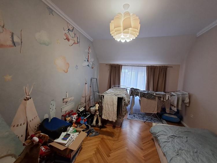 Duplex cu 4 camere cu Canalizare în Florești