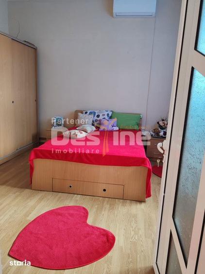 Casă cu 4 camere cu Teren 4800 Mp în Crețești