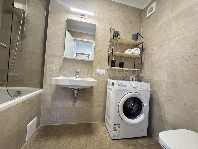 Apartament cu 2 camere semidecomandat, mobilat în Tractorul