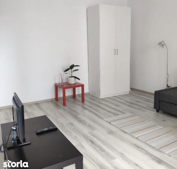 Apartament cu 4 camere decomandat, mobilat în Drumul Taberei