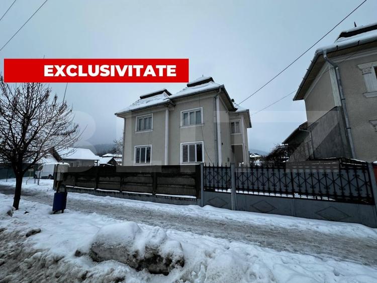 Casă individuală cu 6 camere cu Canalizare în Ocna Mureș