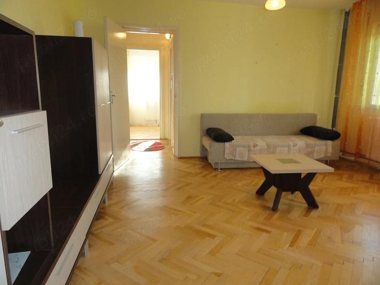 Apartament cu 2 camere semidecomandat în Romanilor