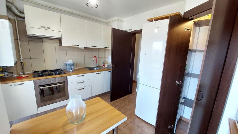 Apartament cu 2 camere decomandat, mobilat în Ultracentral