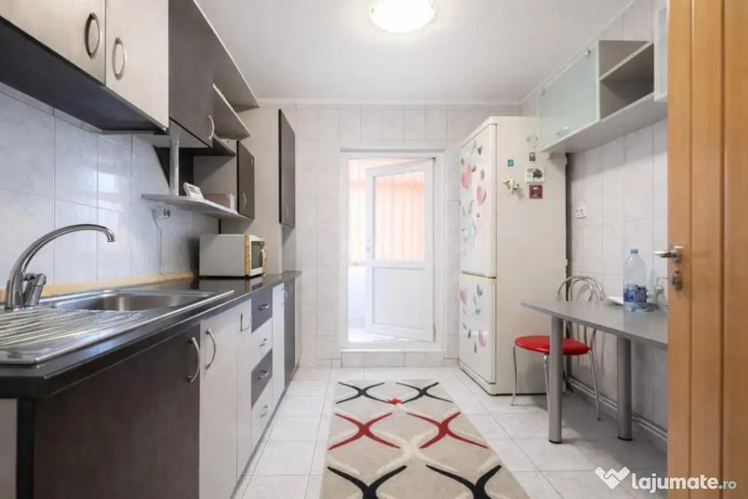 Apartament cu 2 camere decomandat, mobilat în Nicolina
