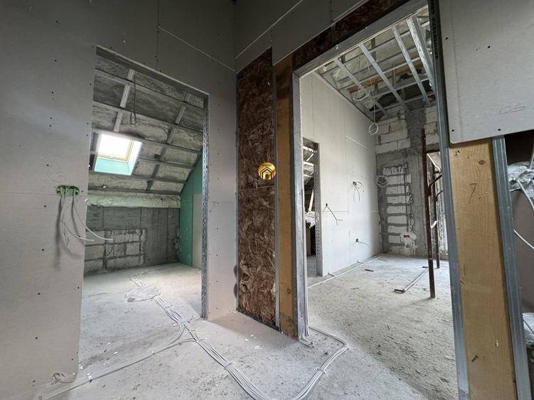 Vila 4 camere P+1+M - Complex Nou - Aproape de DN1 - 13