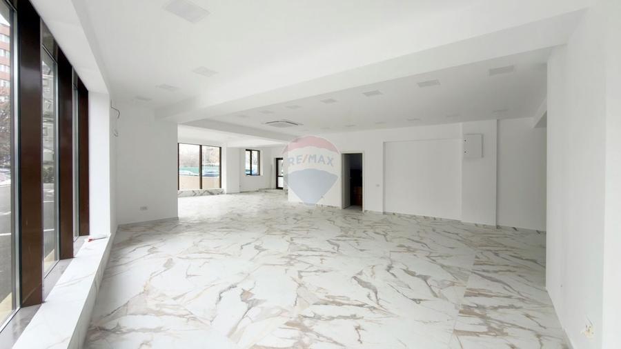 Spațiu comercial, de 200 mp, în 13 Septembrie