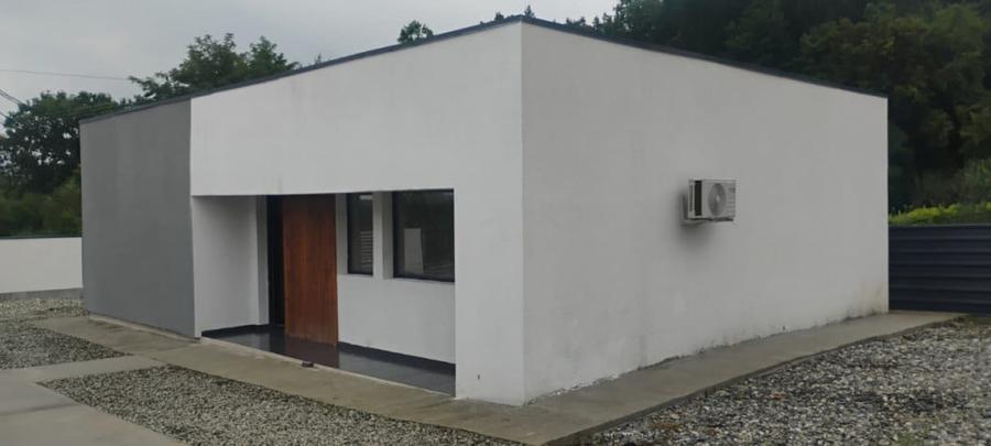 Casă cu 3 camere cu Teren 125 Mp în Central