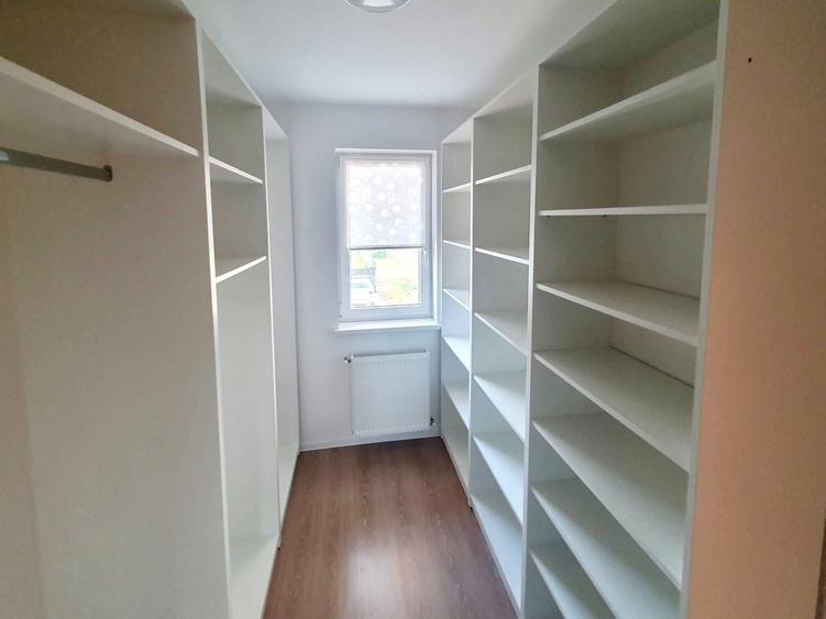 Duplex cu 4 camere cu Canalizare în Moșnița Nouă