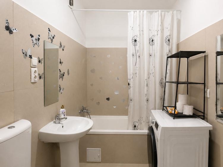 Apartament cu 3 camere decomandat în P-ța Reșița