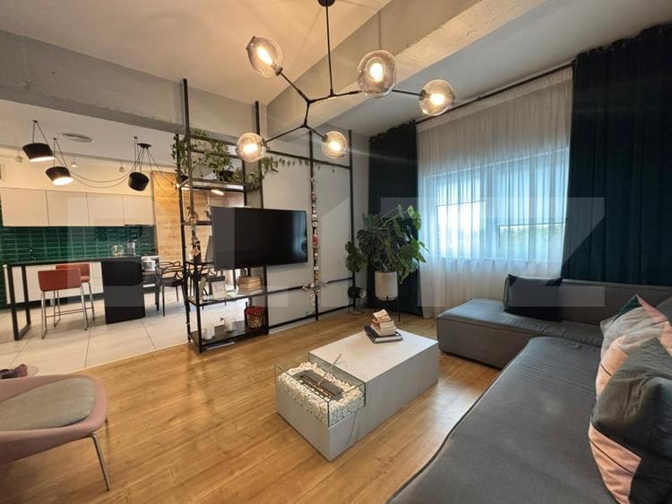 Apartament cu 2 camere semidecomandat, mobilat în Brazda lui Novac