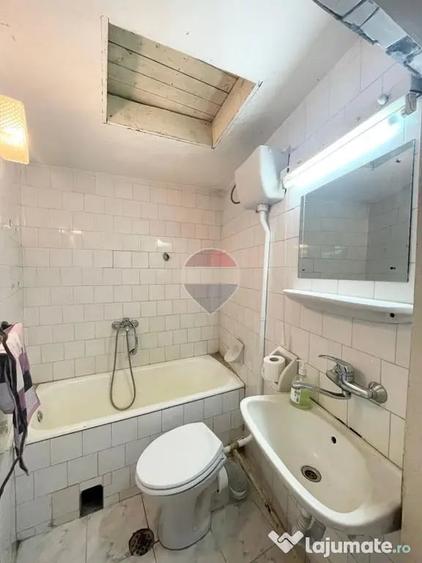 Casă cu 3 camere cu Teren 140 Mp în Central