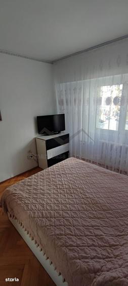 Apartament cu 3 camere decomandat în Dacia