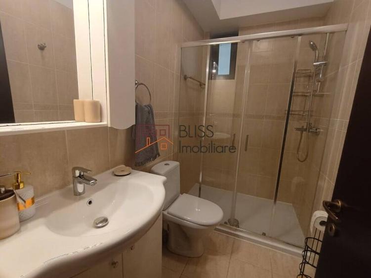 Casă cu 5 camere cu Garaj în Pipera