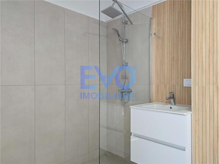 Apartament cu 2 camere decomandat în Galata