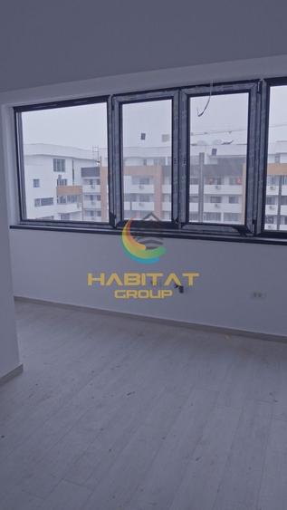 Penthouse cu 4 camere decomandat în Central