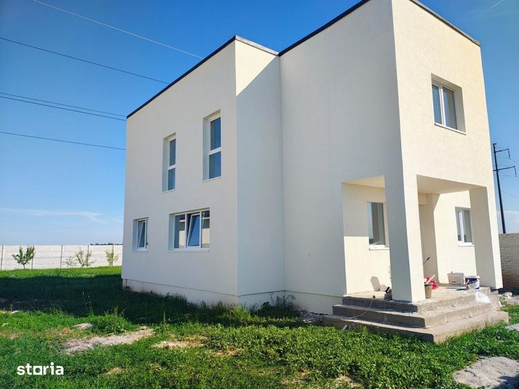 Casă cu 4 camere în Central