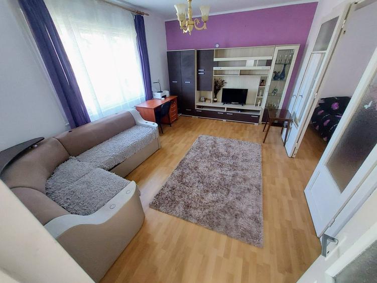 Apartament cu 3 camere în Zorilor