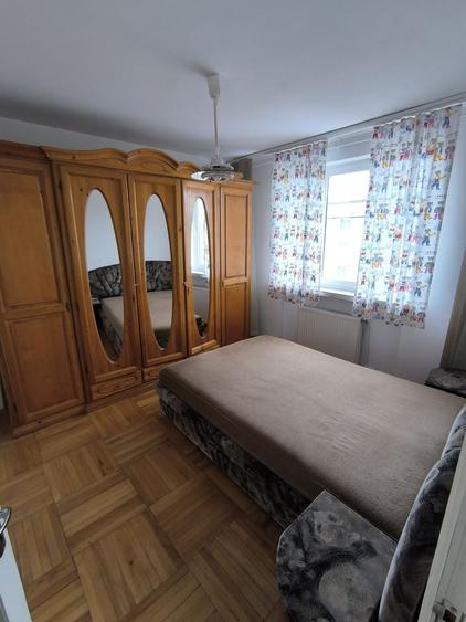 Apartament cu 2 camere decomandat în Precista
