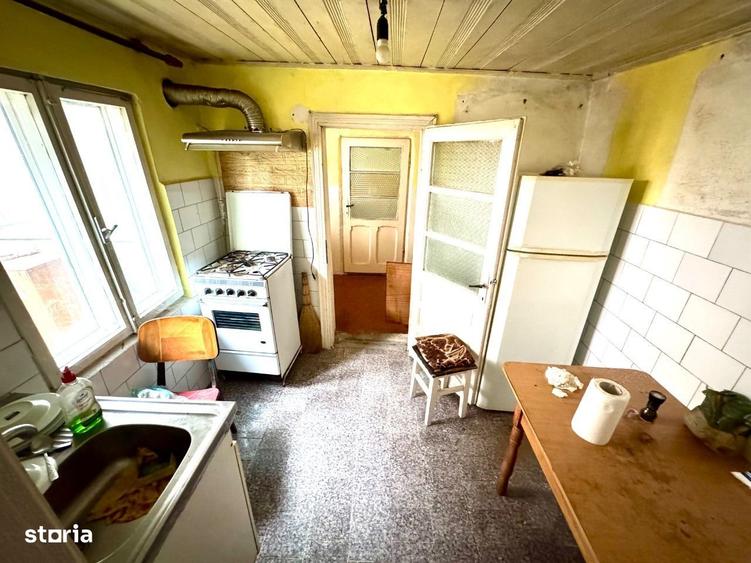 Casă cu 2 camere în Central