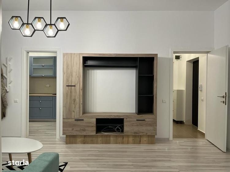 Apartament cu 3 camere decomandat în Păcii